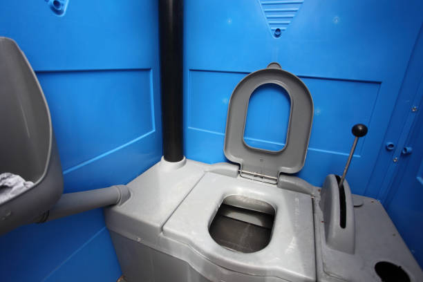 Portable Toilet Options We Offer in Cypress Lake, FL