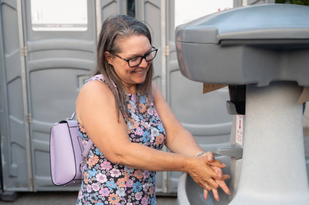Best Portable toilet rental cost  in Cypress Lake, FL